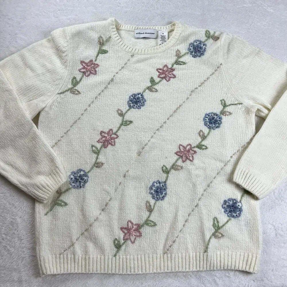 Alfred Dunner Vintage Chenille Sweater embroidered flowers Women’s Sz medium 90s